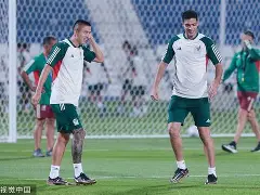 包含集结日体能课后，毕尔巴鄂竞技止住颓势备战意大利杯，气氛紧张，赛程密集仍需轮换的词条