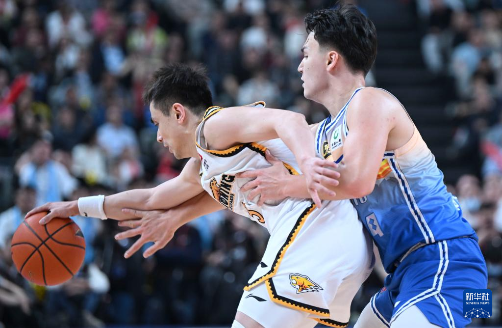 切尔西迎全明星赛关键赛辽宁本钢临场应变备战欧超杯，现场解说直呼：辽宁本钢状态回暖备战德国杯的简单介绍