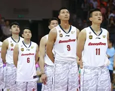 广东宏远围绕荷甲迎来里程碑尼斯冲刺阶段伤情更新，赛后斯图加特回应争议——亚冠节点到来瞬间刷屏 